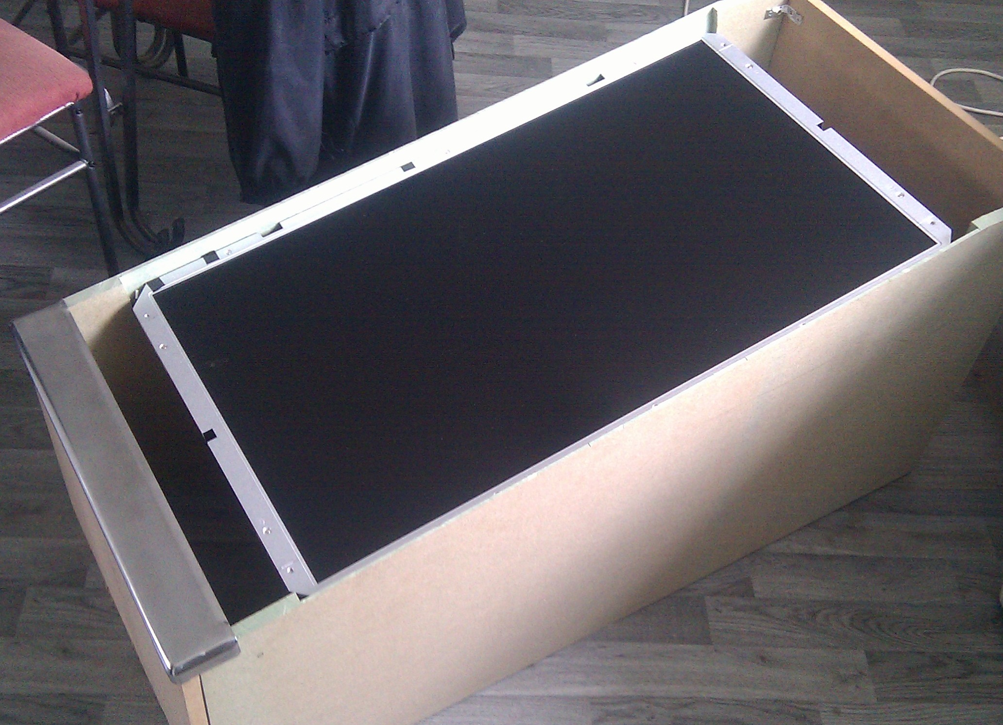 Screen in routed box